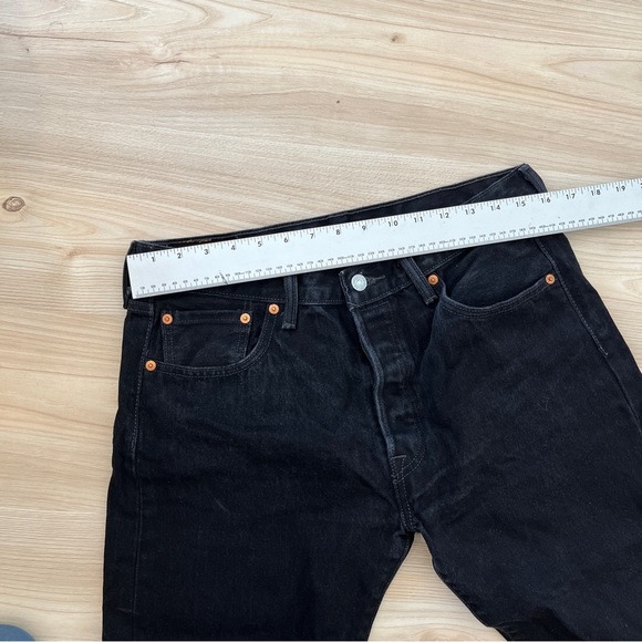 Black Levi’s 501 Jeans 32x30 - Picture 4 of 5